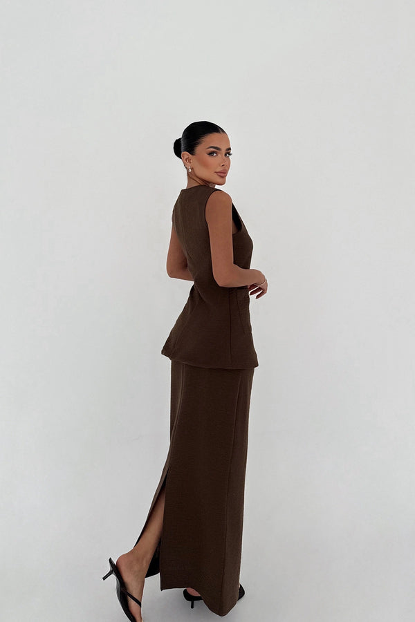 Aireen Elegant Sleeveless Suit