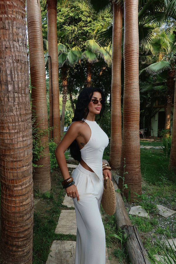 Elegant Halter Neck Wide-Leg Jumpsuit