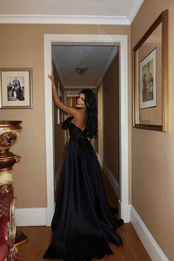 Elegant Off-Shoulder Evening Maxi Dress