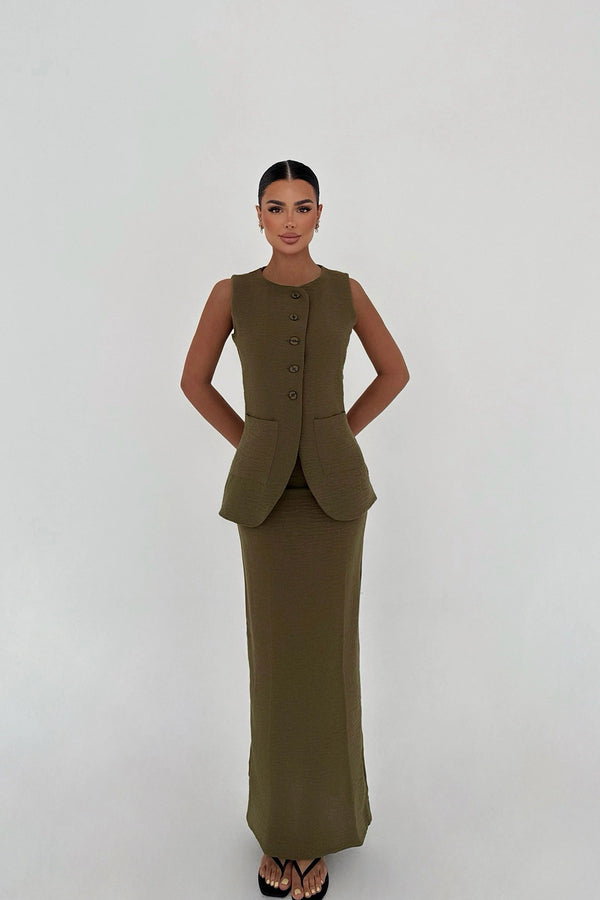 Aireen Elegant Sleeveless Suit